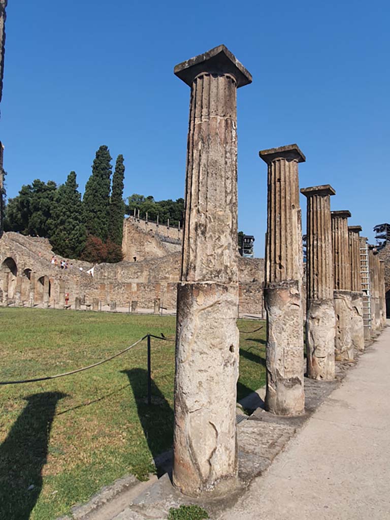 VIII.7.16 Pompeii. July 2021. Looking north along east side.
Foto Annette Haug, ERC Grant 681269 DÉCOR.
