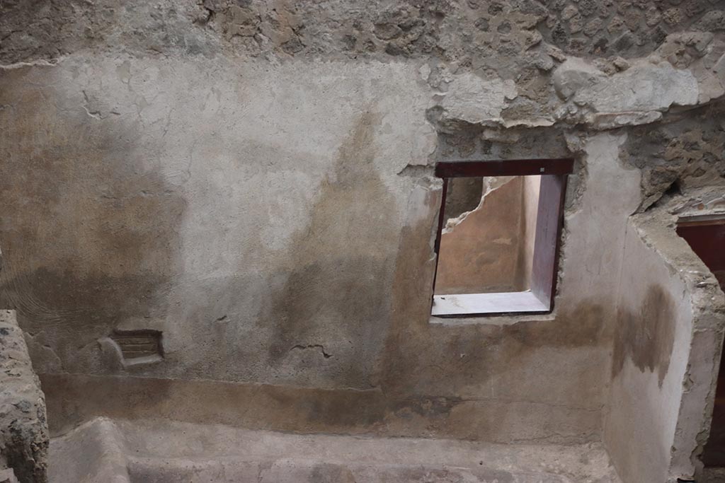 IX.12.6 Pompeii. October 2024. Room “n1”, looking towards south wall with window. Photo courtesy of Klaus Heese.