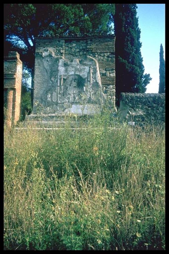 Pompeii Porta Nocera Tomb 13ES. Tomb of a military man. Photographed 1970-79 by Gnther Einhorn, picture courtesy of his son Ralf Einhorn.