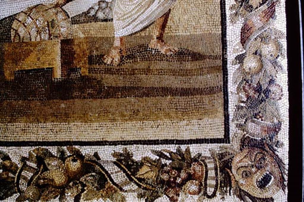Villa of T. Siminius Stephanus, fondo Masucci-D'Aquino. Mosaic of the Academy of Plato (Dellaccademia Platonica). 1968.  Detail from bottom-right of mosaic. Photo by Stanley A. Jashemski.
Source: The Wilhelmina and Stanley A. Jashemski archive in the University of Maryland Library, Special Collections (See collection page) and made available under the Creative Commons Attribution-Non Commercial License v.4. See Licence and use details. J68f1048
