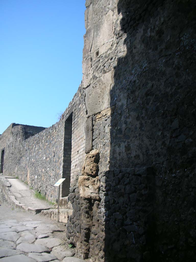 Porta Nocera, Pompeii. May 2010. 
Looking north at east side of Gate. Photo courtesy of Ivo van der Graaff.
