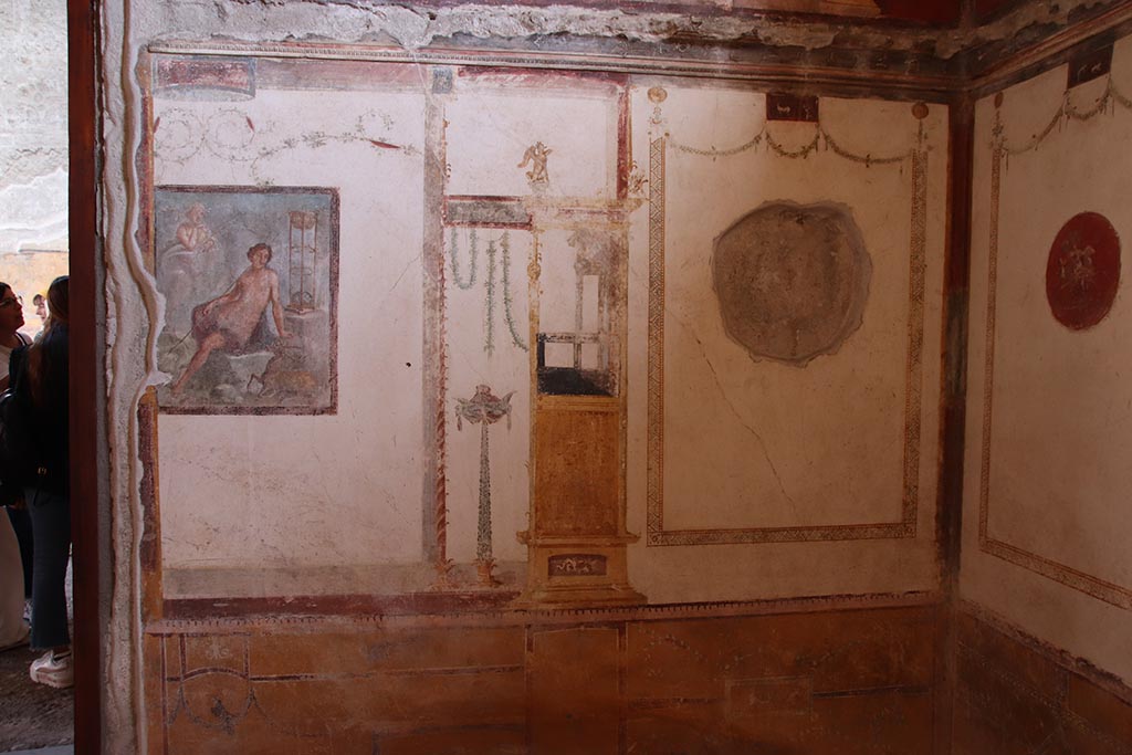 VI.15.1 Pompeii. October 2024. Looking towards middle section of north wall in oecus. Photo courtesy of Klaus Heese.