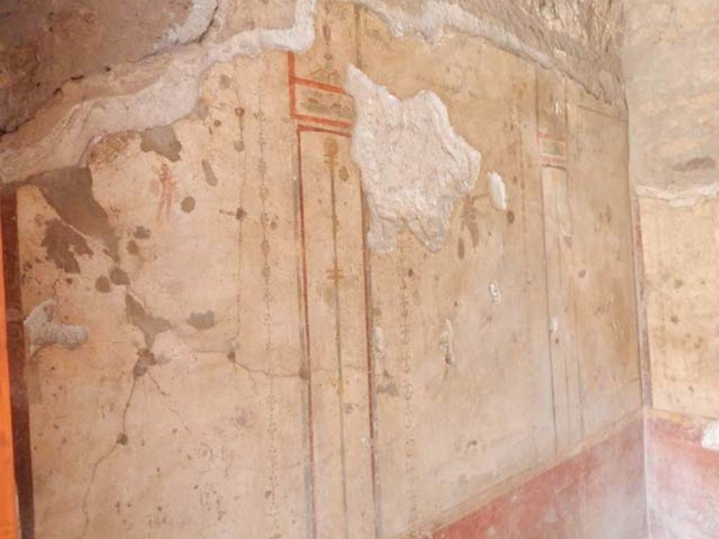 VI.15.1 Pompeii. May 2017. Looking towards east wall and south-east corner of bedroom.     Photo courtesy of Buzz Ferebee.

