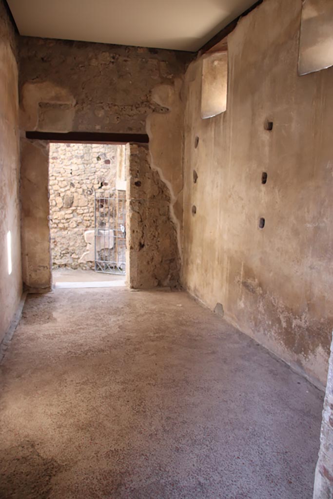 VI.15.1 Pompeii. October 2023. 
Room “o”, looking east towards doorway leading to VI.15.27. Photo courtesy of Klaus Heese.
