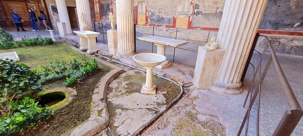 VI.15.1 Pompeii. April 2023. Looking east across south portico and south-west corner. Photo courtesy of Giuseppe Ciaramella.