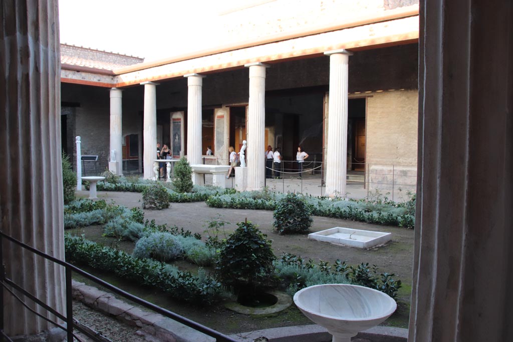 VI.15.1 Pompeii. October 2023. Looking north-east across peristyle from south-west corner. Photo courtesy of Klaus Heese.