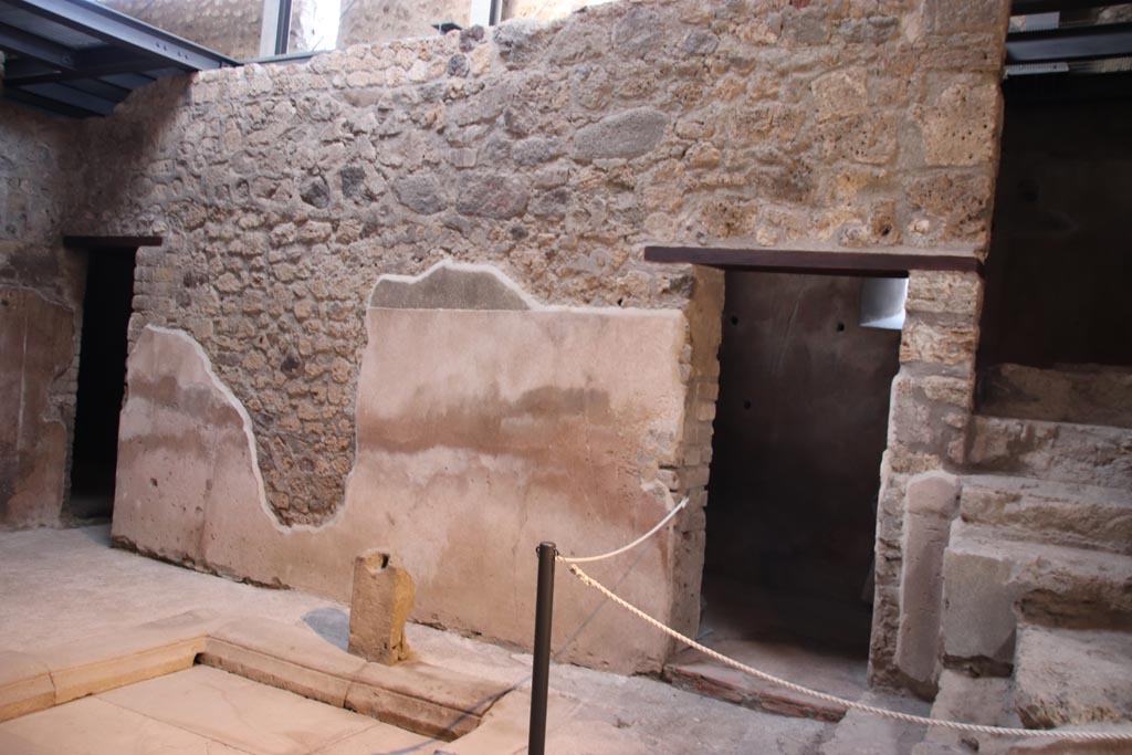 VI.15.1 Pompeii. October 2023. Looking towards east wall of small atrium. Photo courtesy of Klaus Heese.